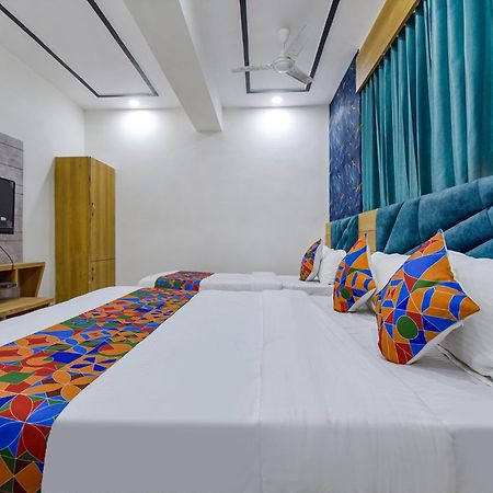 Hotel Green Tree Ahmedabad Eksteriør billede