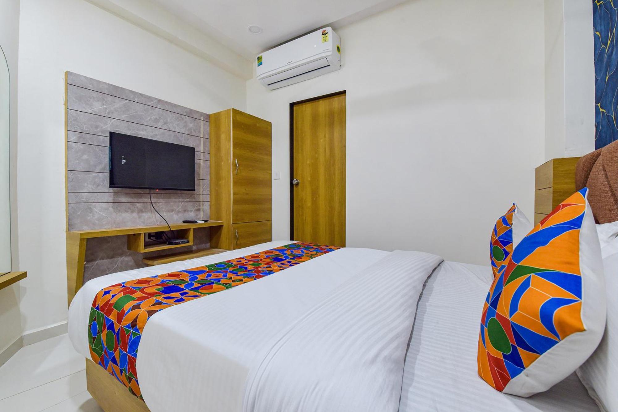 Hotel Green Tree Ahmedabad Eksteriør billede