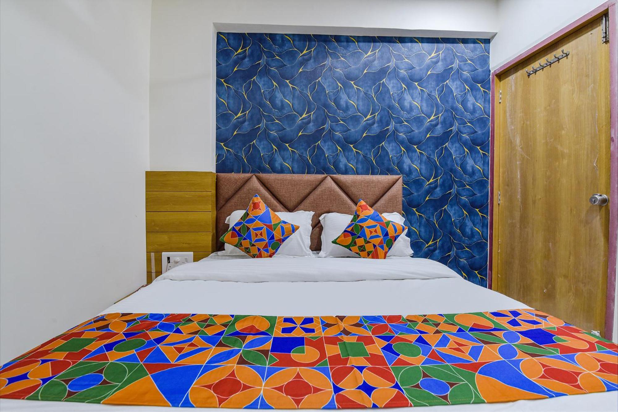 Hotel Green Tree Ahmedabad Eksteriør billede