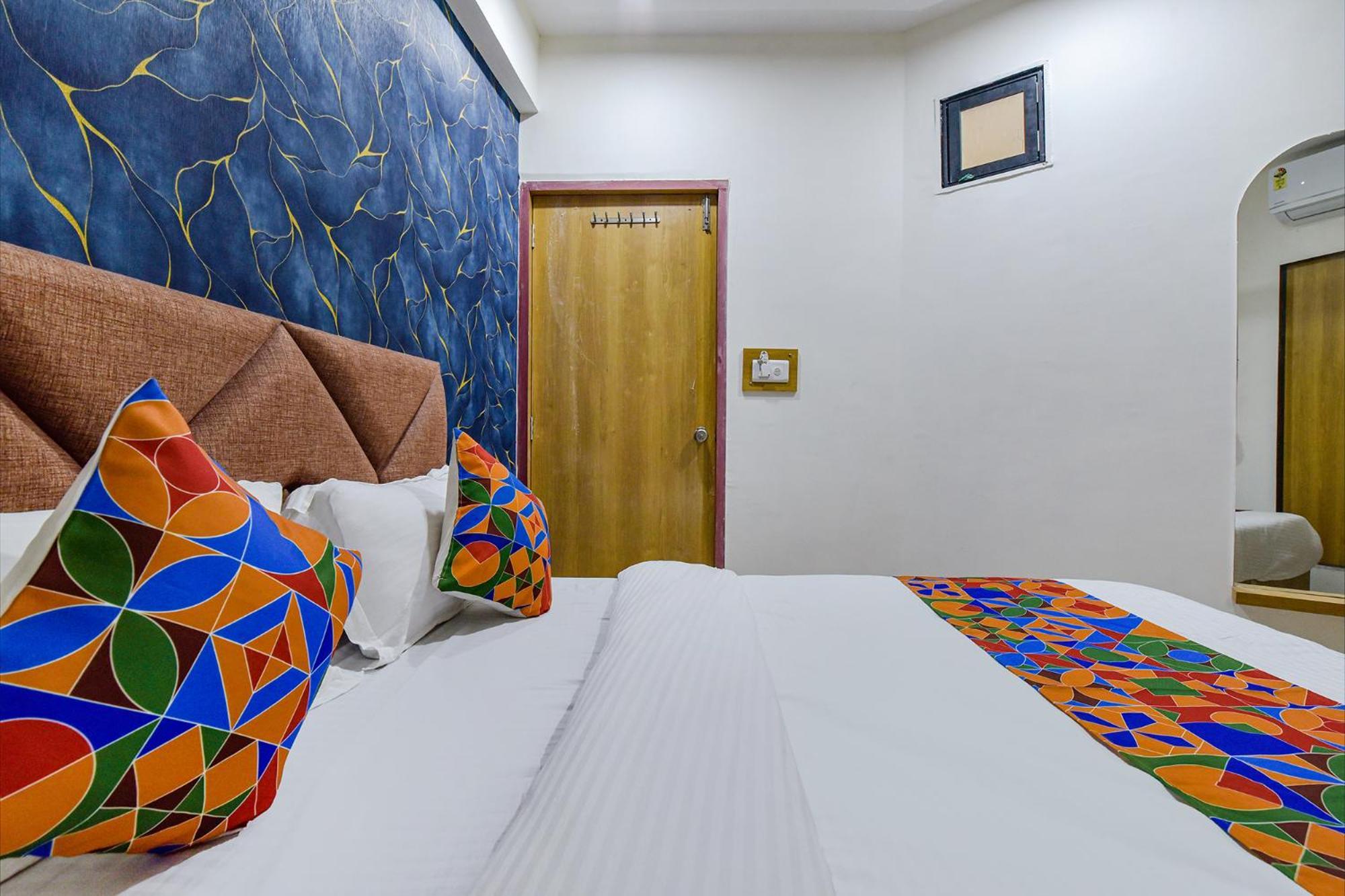 Hotel Green Tree Ahmedabad Eksteriør billede